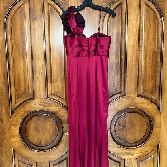 Marc Bouwer Red Rose Gown - Picture 4 of 7